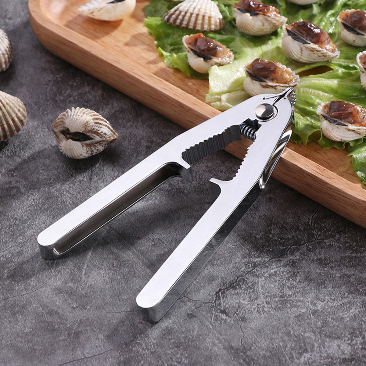 Multifunctional Kitchen Tool Clam Opener Plier and Seafood Clamp