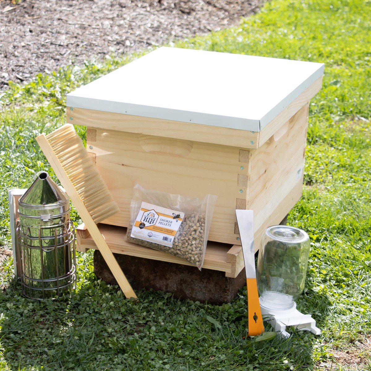 8-Frame Beehive Kit With Tools - Complete Starter Set Large