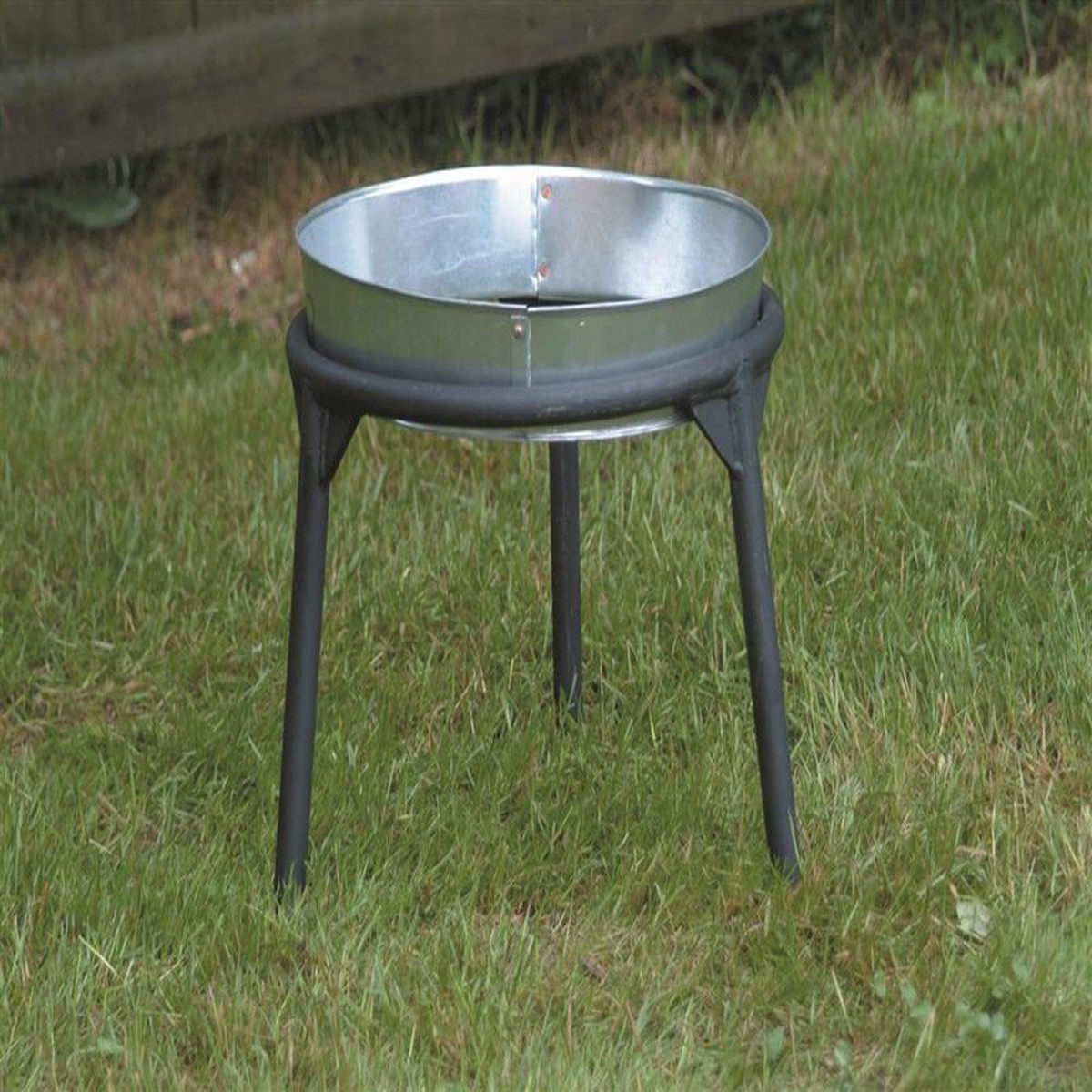 3-Leg Copper Kettle Stands StandFor30GallonKettle