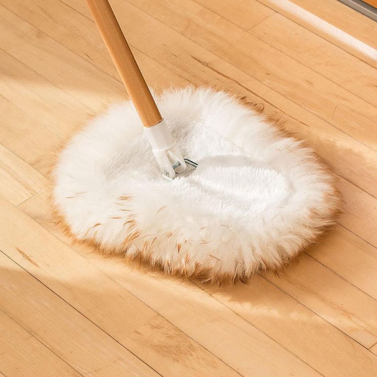 LambS Wool Wedge Mop